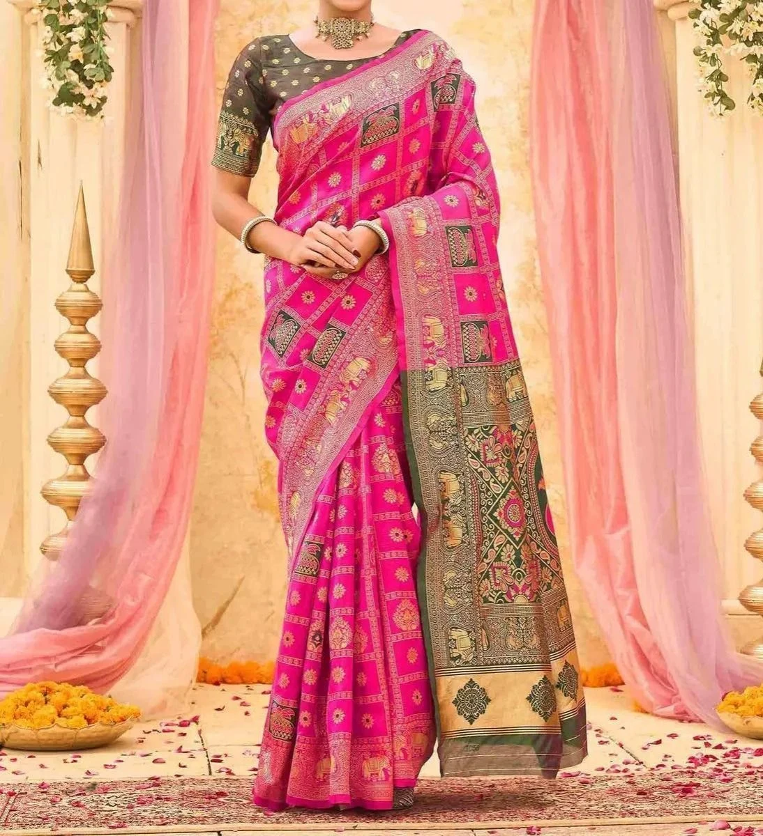 Tryloom Yellow Silk Woven Patola Saree 3