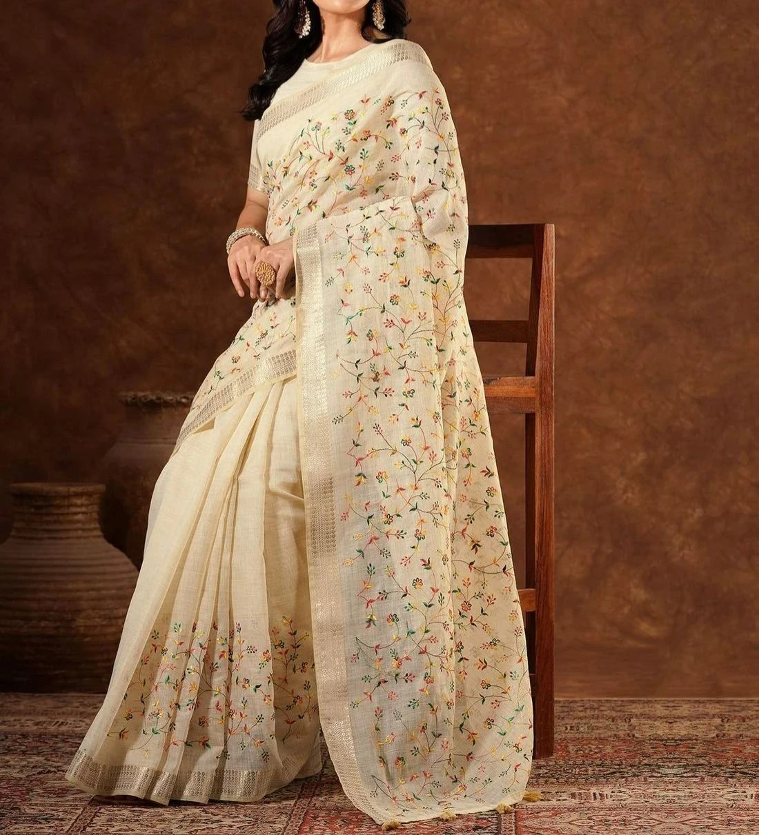 Tryloom Beige Linen Embroidery Onam Saree 4