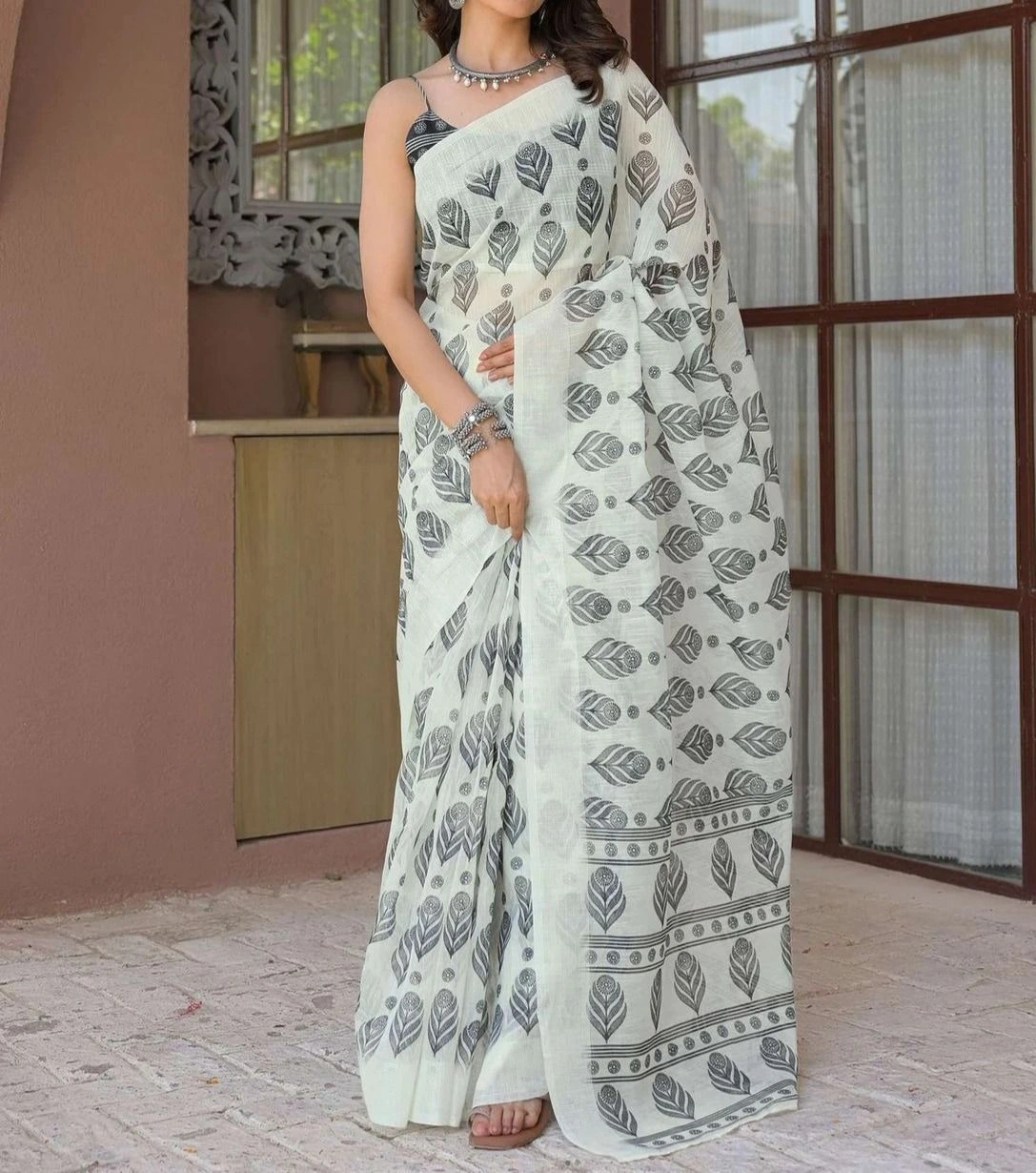 Tryloom Ready To Wear Off White Linen Printed Embroidery Border Onam Saree 1