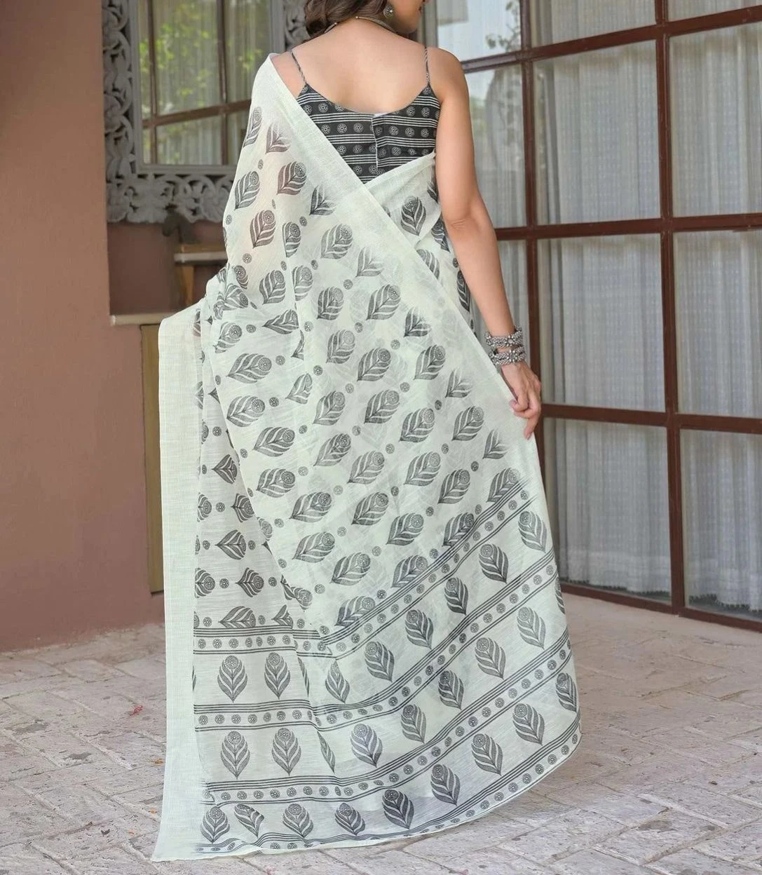 Tryloom Ready To Wear Off White Linen Printed Embroidery Border Onam Saree 8