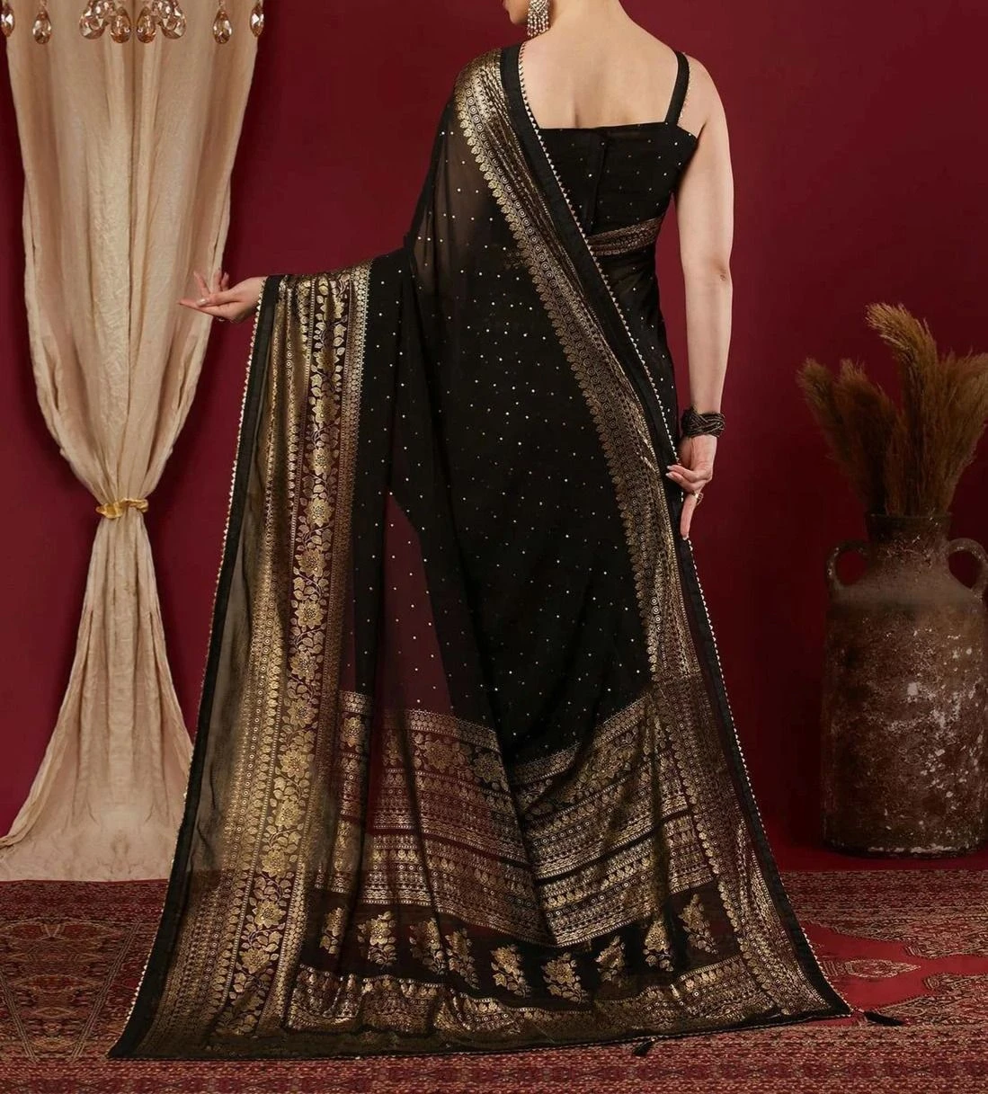 Tryloom Black Georgette Foil Printed Saree 4