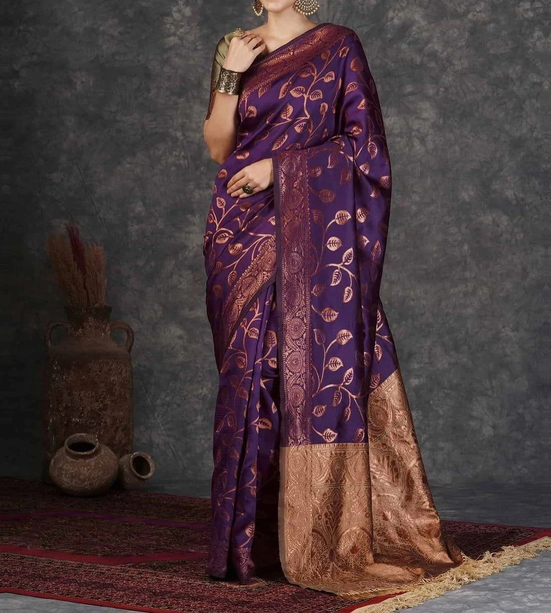 Tryloom Dark Purple Silk Woven Banarasi Saree 7