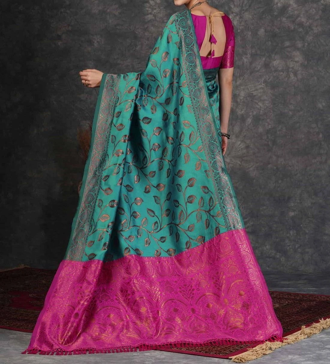 Tryloom Dark Purple Silk Woven Banarasi Saree 6