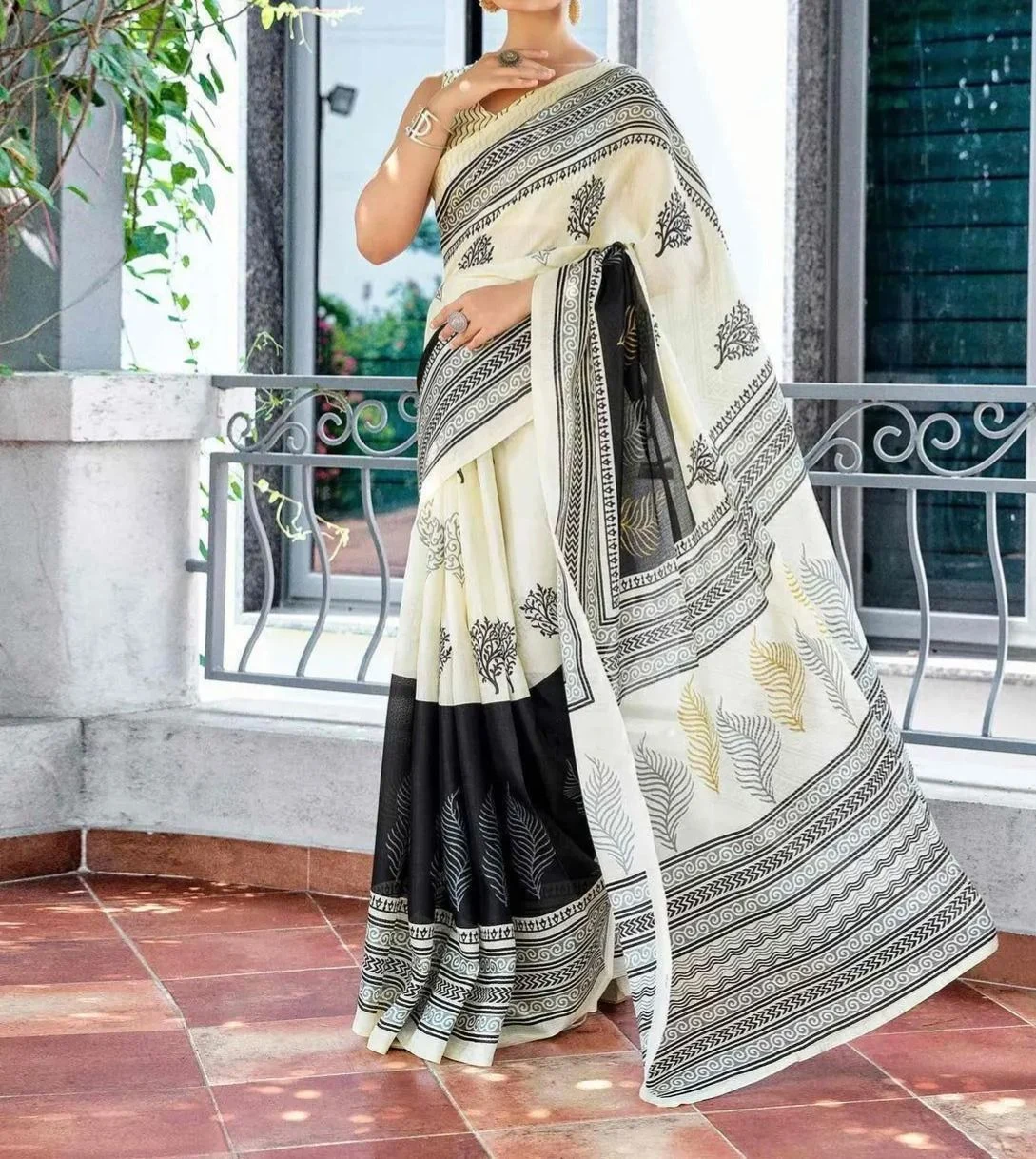 Tryloom Off White Cotton Blend Printed Onam Saree 2