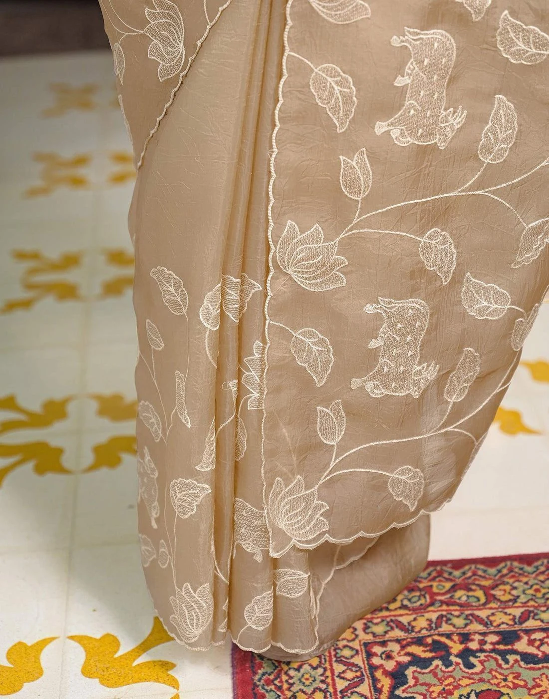 Tryloom Crush Tissue Embroidery Saree 9