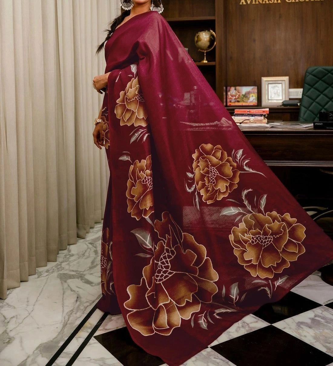 Tryloom Khadi Floral Printed Saree 8