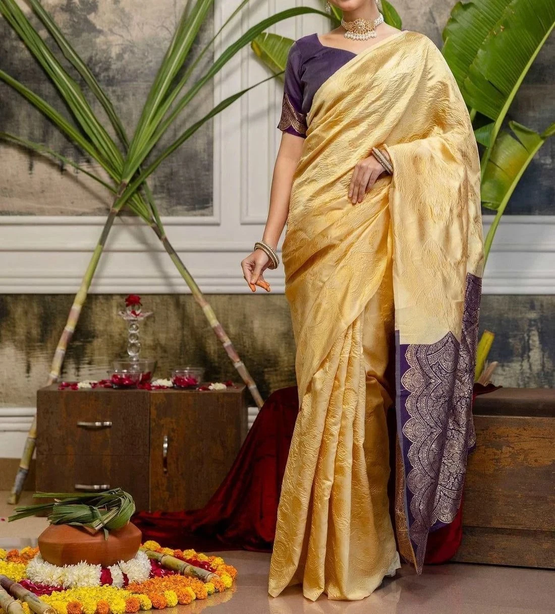 Tryloom Cream Silk Woven Banarasi Onam Saree 1