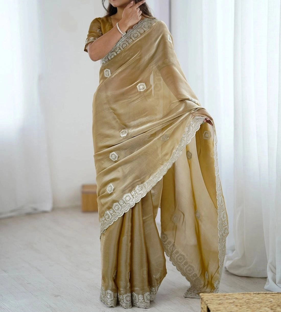 Tryloom Dark Beige Tissue Silk Embroidery Onam Saree 9