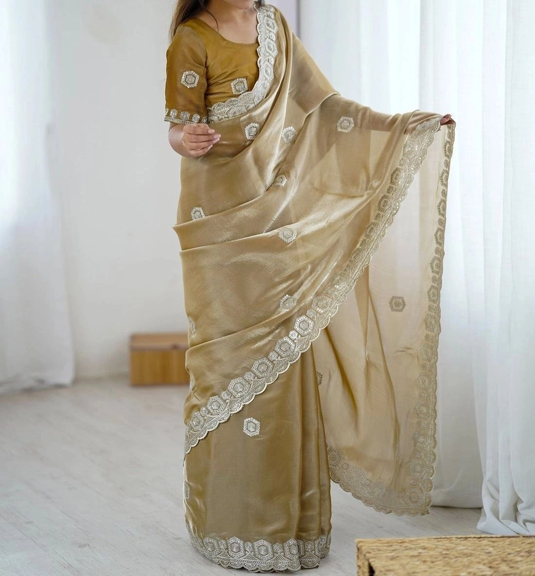 Tryloom Dark Beige Tissue Silk Embroidery Onam Saree 7