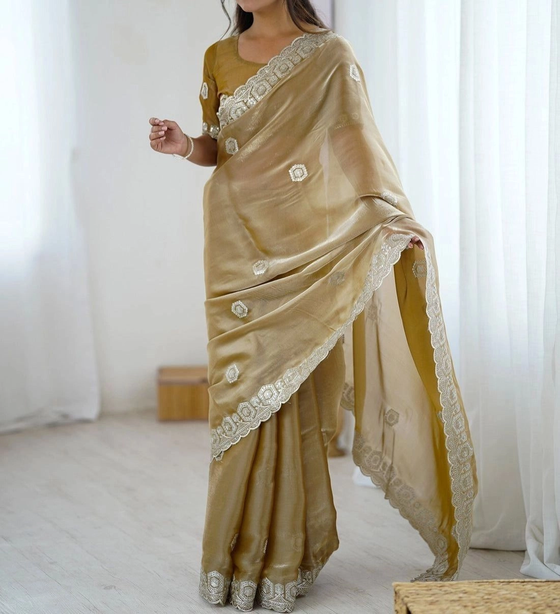 Tryloom Dark Beige Tissue Silk Embroidery Onam Saree 4