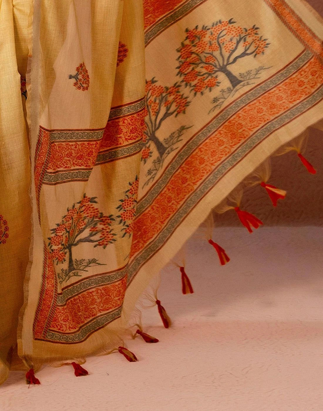 Tryloom Mustard Yellow Chanderi Cotton Woven Onam Saree 10