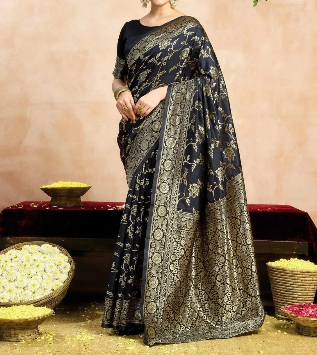 Tryloom Silk Woven Banarasi Saree 1