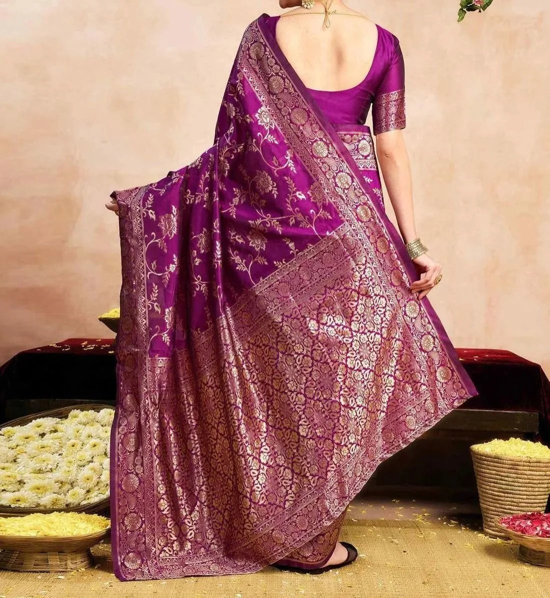 Tryloom Silk Woven Banarasi Saree 10