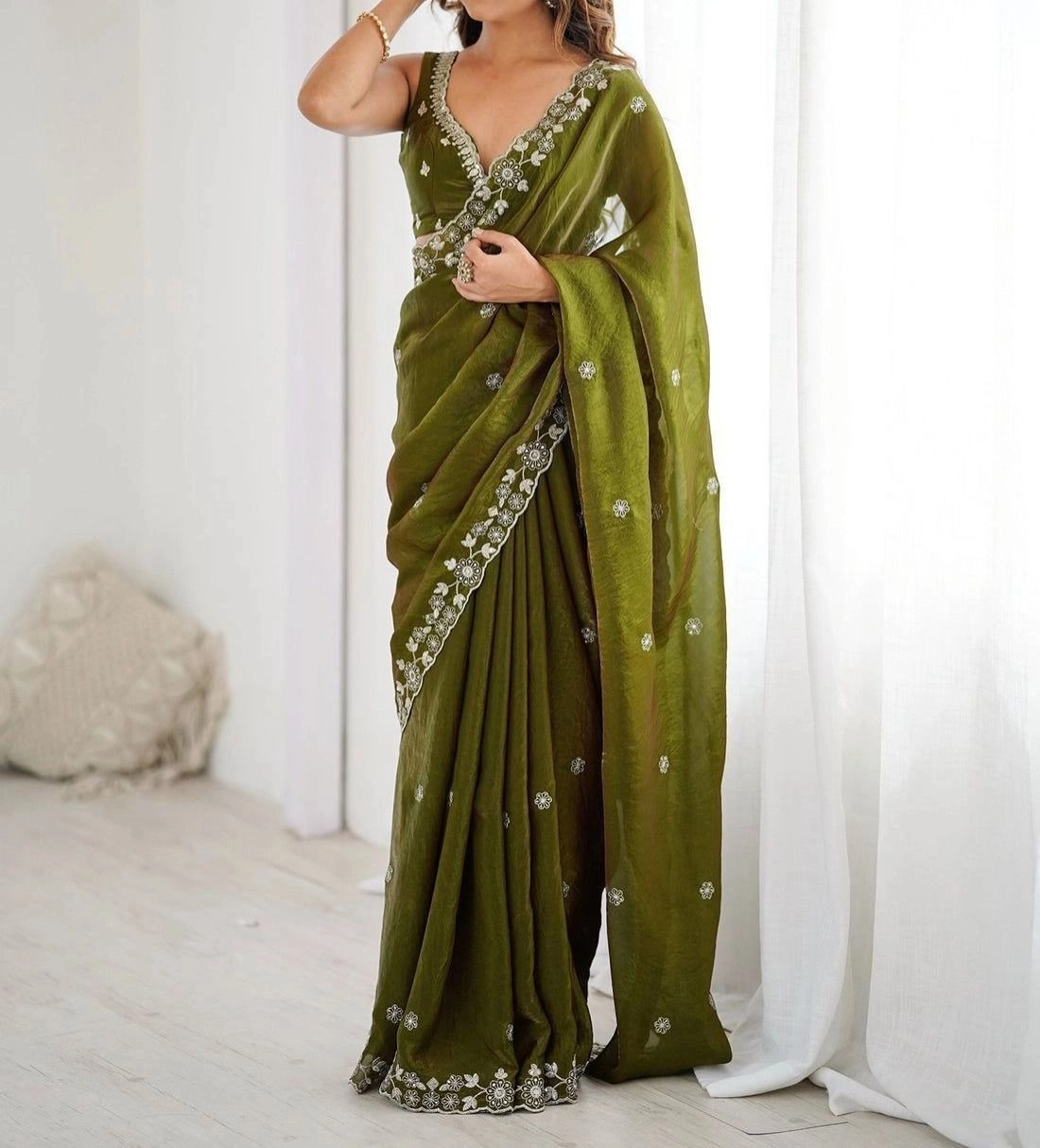 Tryloom Mehndi Green Tissue Silk Sequence Embroidery Saree 4