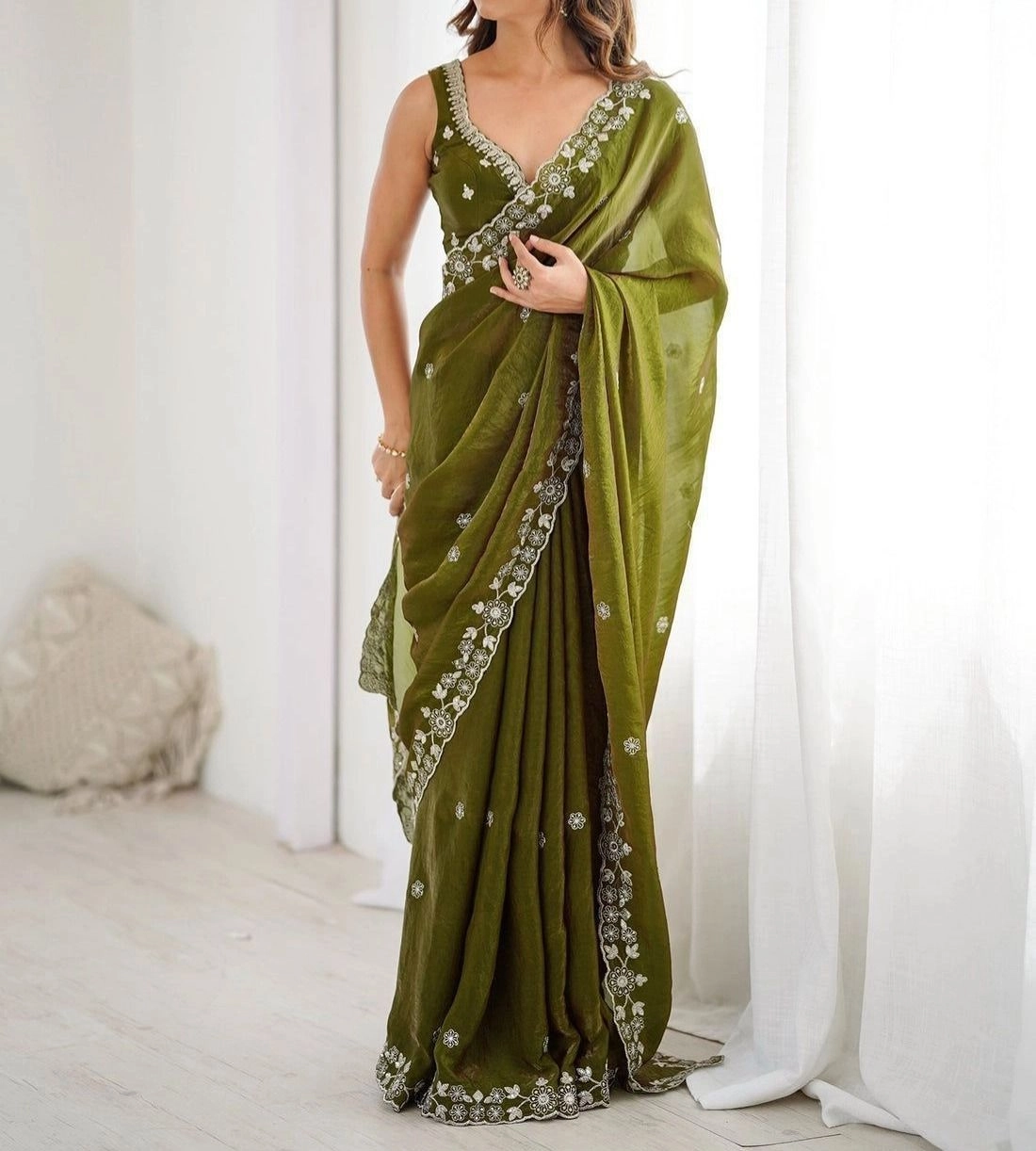 Tryloom Mehndi Green Tissue Silk Sequence Embroidery Saree 7