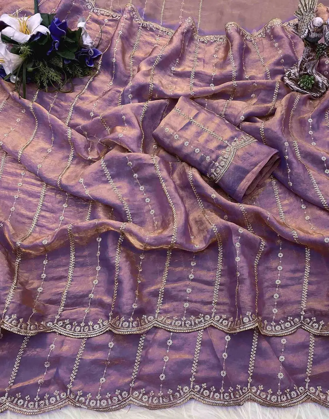 Tryloom Mauve Silk Sequence Embroidery Saree 5
