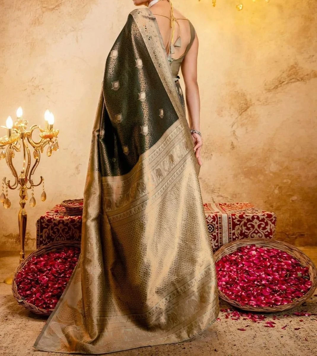 Tryloom Dark Green Silk Woven Kanjivaram Saree 5