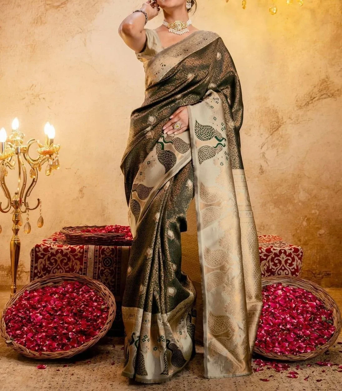 Tryloom Dark Green Silk Woven Kanjivaram Saree 1