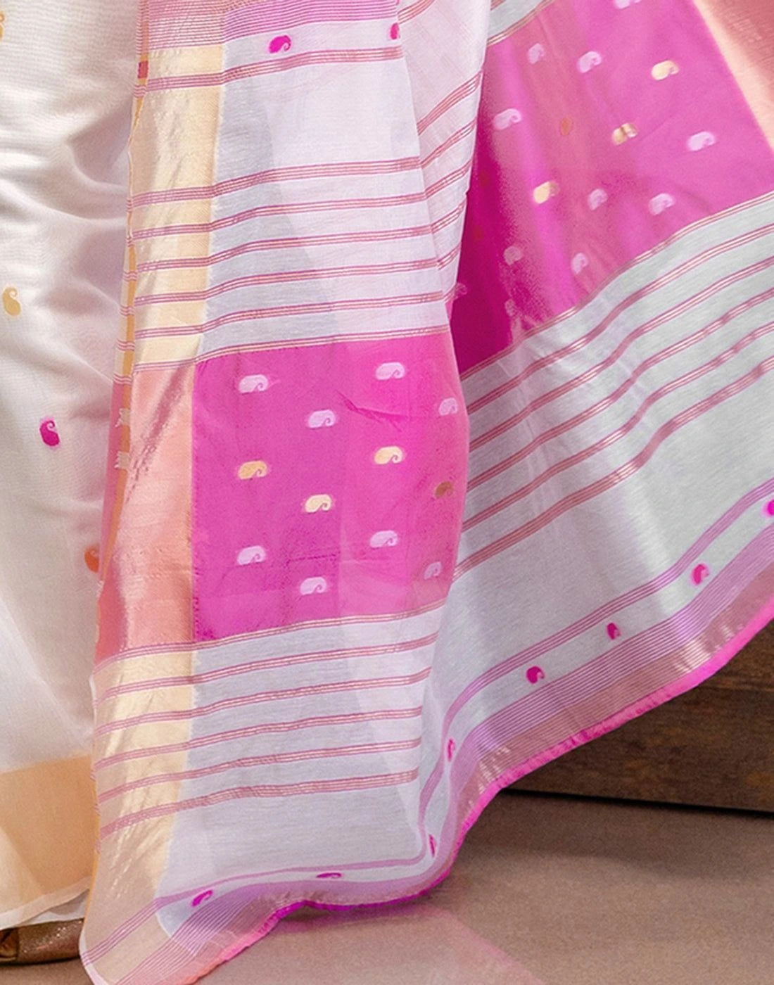 Tryloom White Linen Woven Saree 6