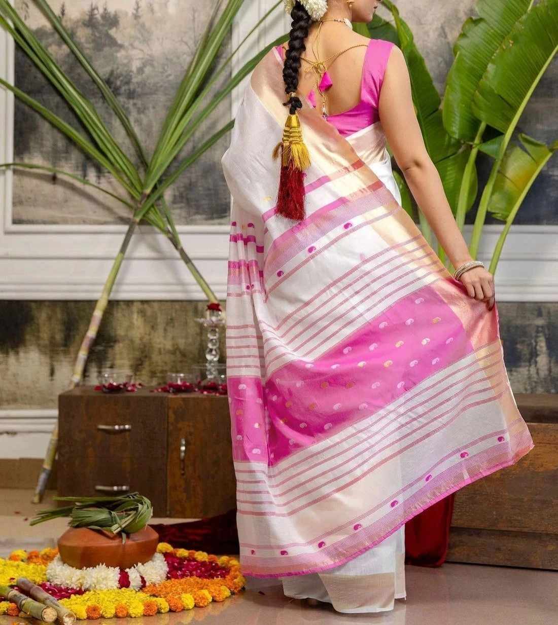 Tryloom White Linen Woven Saree 4