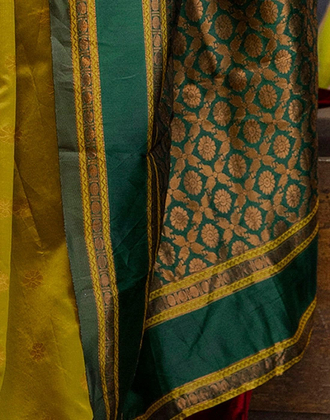 Tryloom Mustard Yellow Silk Woven Kanjivaram Saree 6
