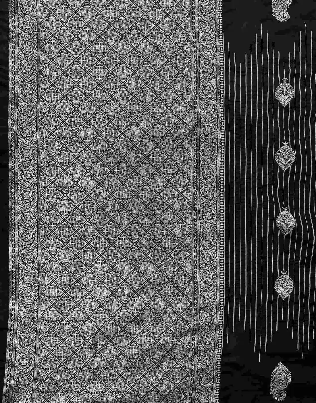 Tryloom Black Silk Woven Banarasi Saree 7