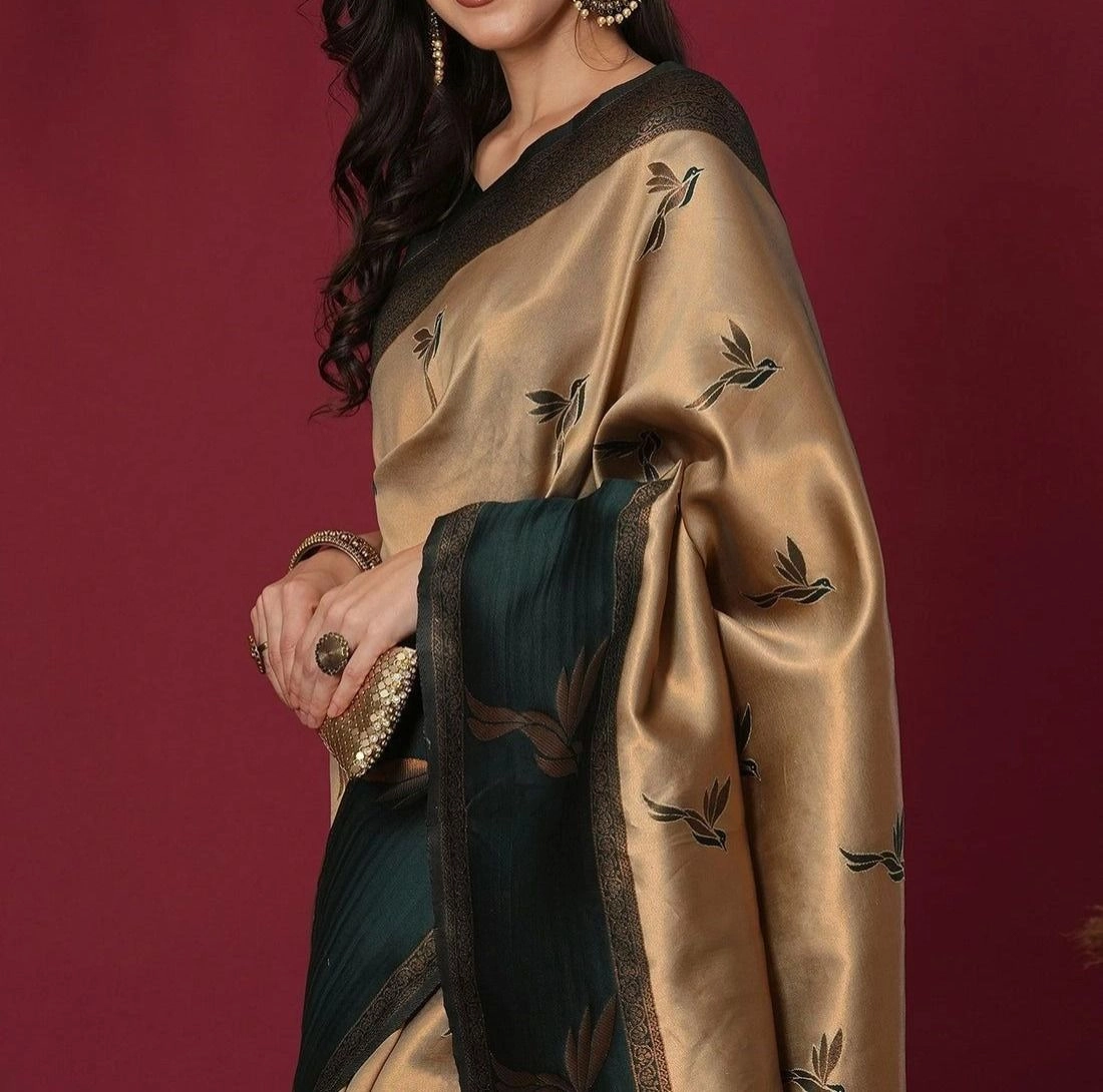 Tryloom Beige Silk Woven Banarasi Saree 2