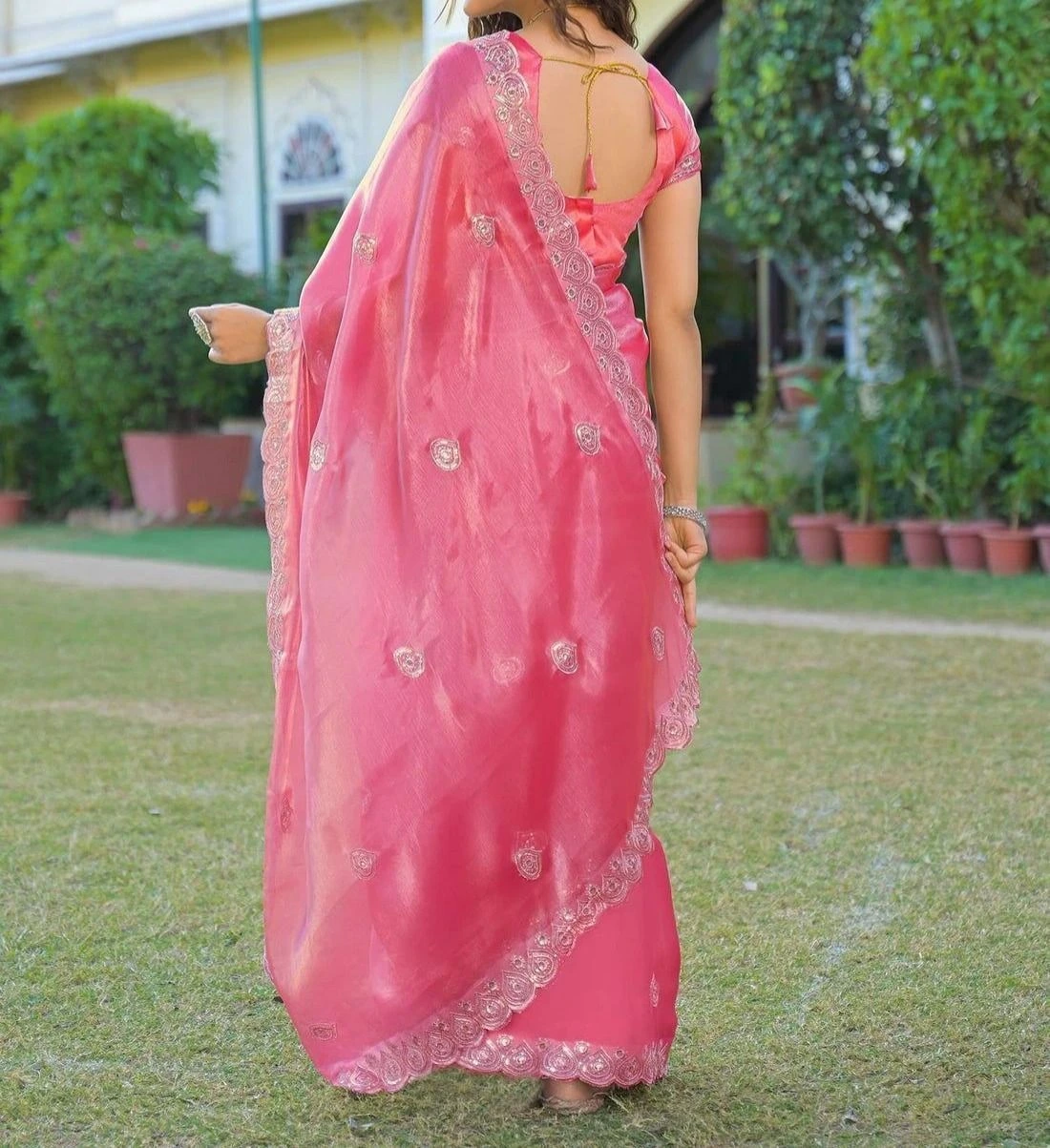 Tryloom Pink Shimmer Chiffon Sequence Embroidery saree 5