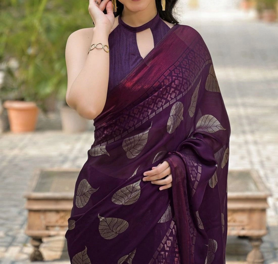 Tryloom Wine Chiffon Foil Printed Saree 2
