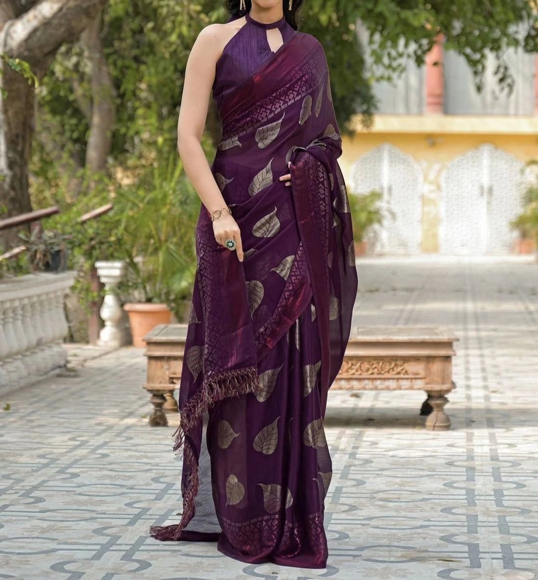 Tryloom Wine Chiffon Foil Printed Saree 3