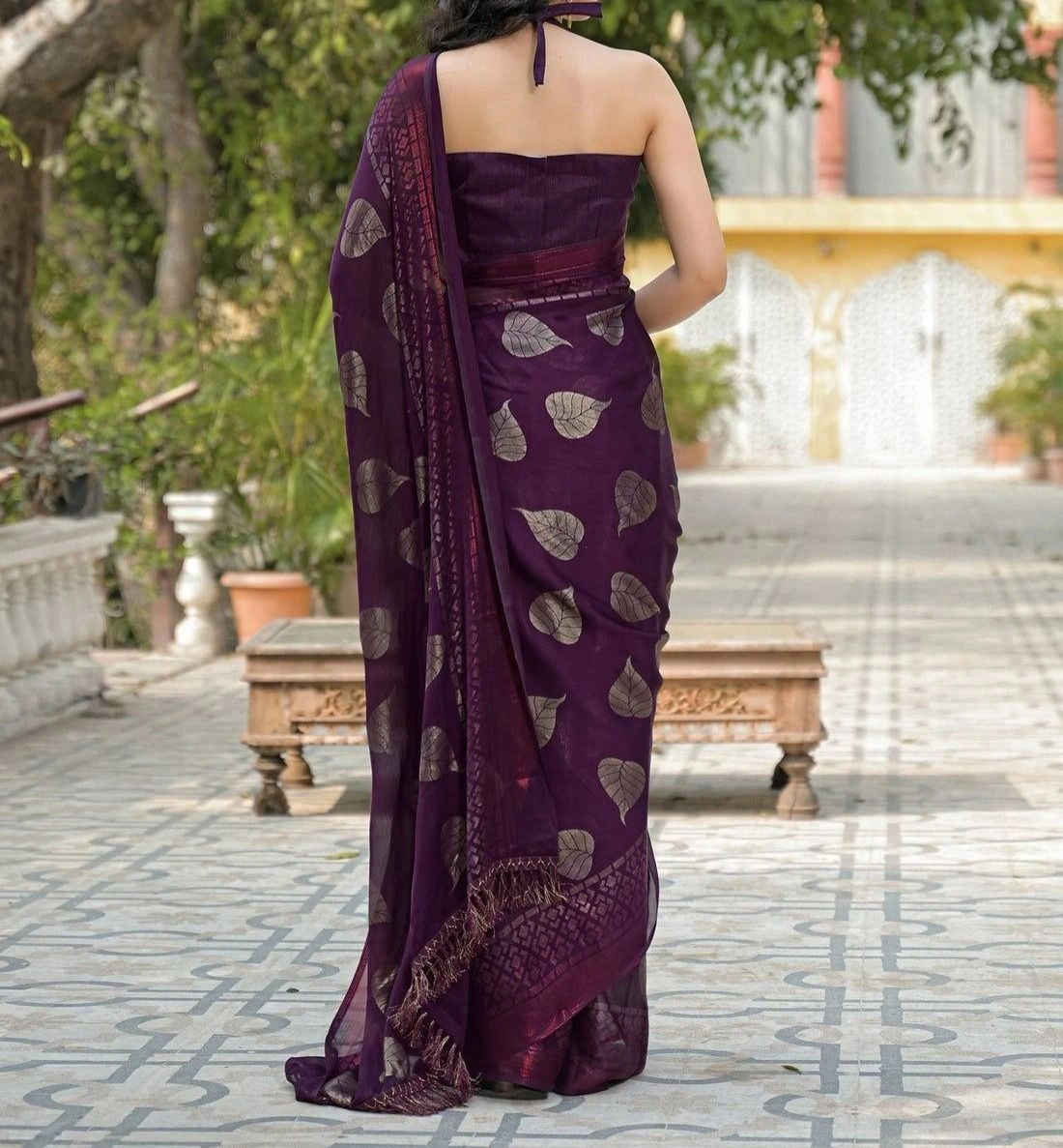 Tryloom Wine Chiffon Foil Printed Saree 4