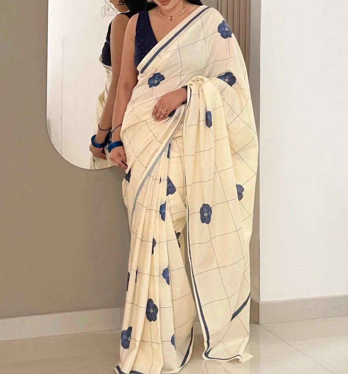 Tryloom Indigo bloom checks Pure cotton digital printed 1