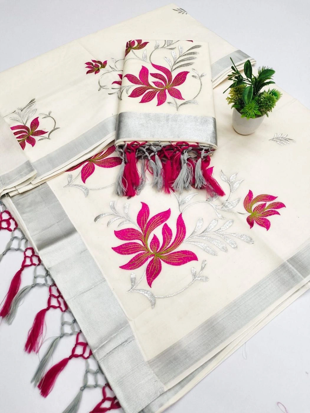 Tryloom Silver Blossom Elegance Pure Cotton Saree | Premium Floral Embroidered Silver Kasavu Saree | Kerala Traditional Festive Collection 1