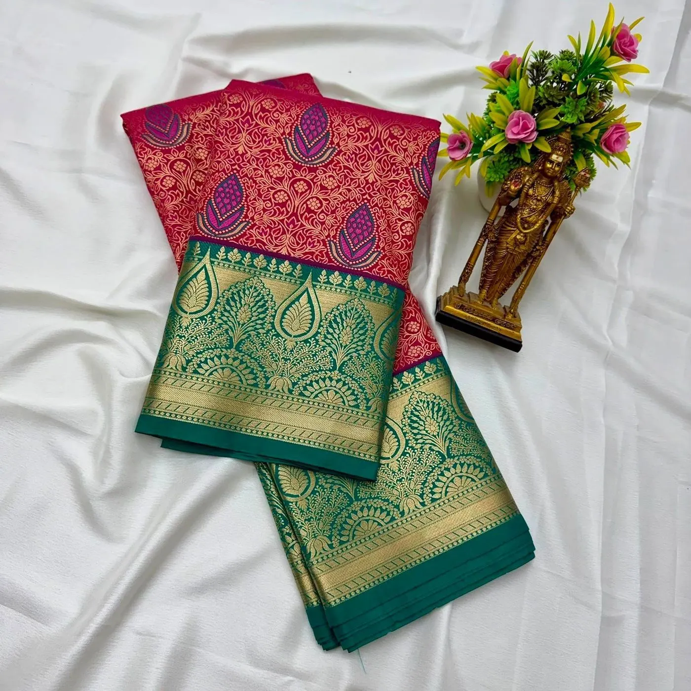 Tryloom Royal Electronic Jacquard Meena Work Saree – Premium Copper Zari Designer Silk Saree with Rich Pallu 2