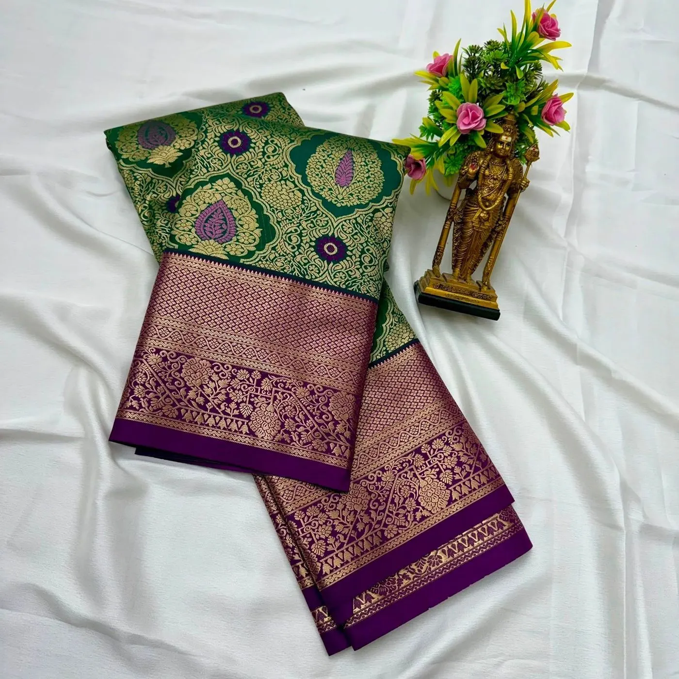 Tryloom Royal Electronic Jacquard Meena Work Saree – Premium Copper Zari Designer Silk Saree with Rich Pallu 6