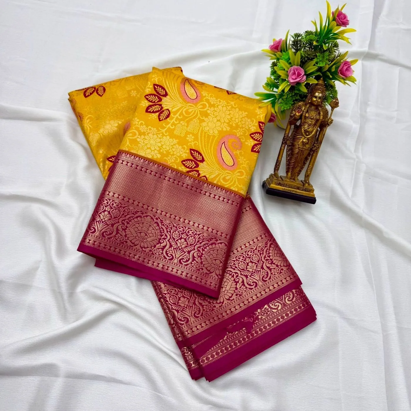 Tryloom Royal Electronic Jacquard Meena Work Saree – Premium Copper Zari Designer Silk Saree with Rich Pallu 8