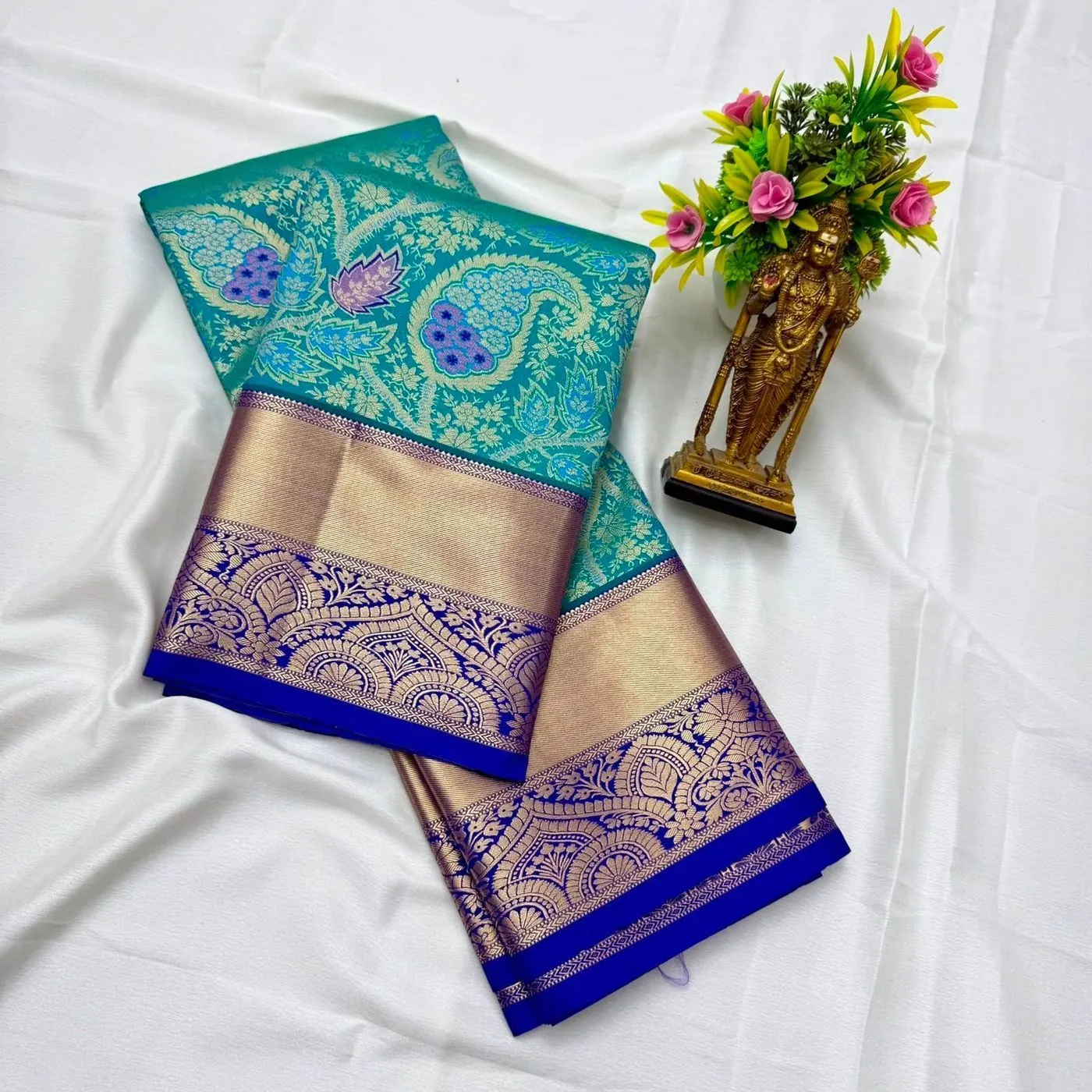Tryloom Royal Electronic Jacquard Meena Work Saree – Premium Copper Zari Designer Silk Saree with Rich Pallu 10