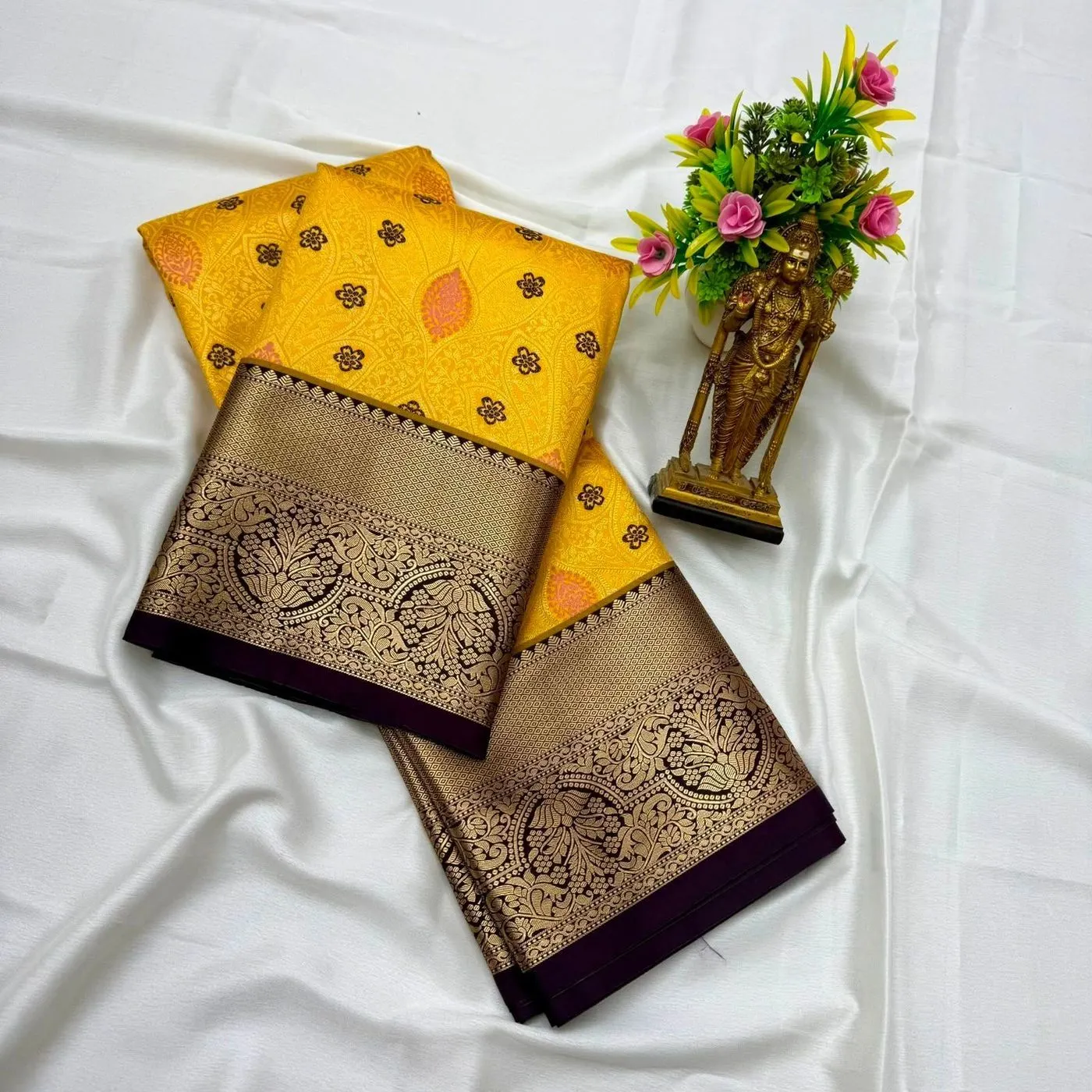 Tryloom Royal Electronic Jacquard Meena Work Saree – Premium Copper Zari Designer Silk Saree with Rich Pallu 11
