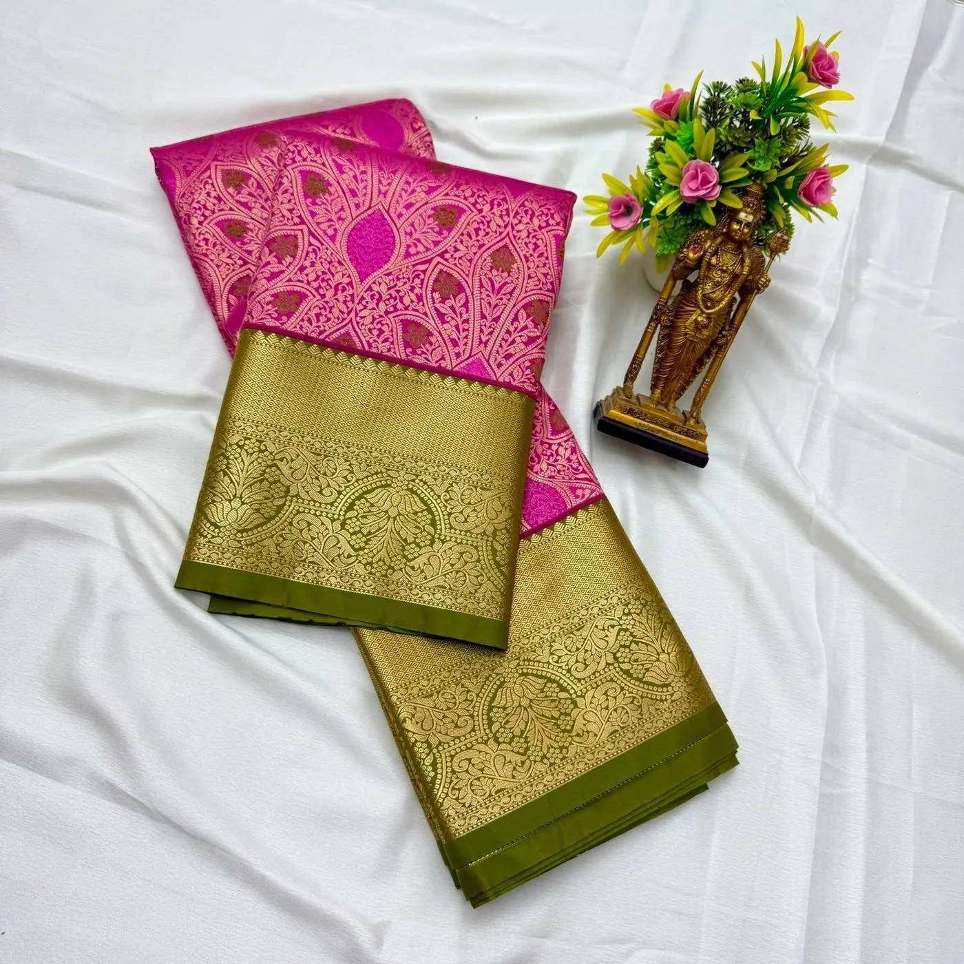 Tryloom Royal Electronic Jacquard Meena Work Saree – Premium Copper Zari Designer Silk Saree with Rich Pallu 14
