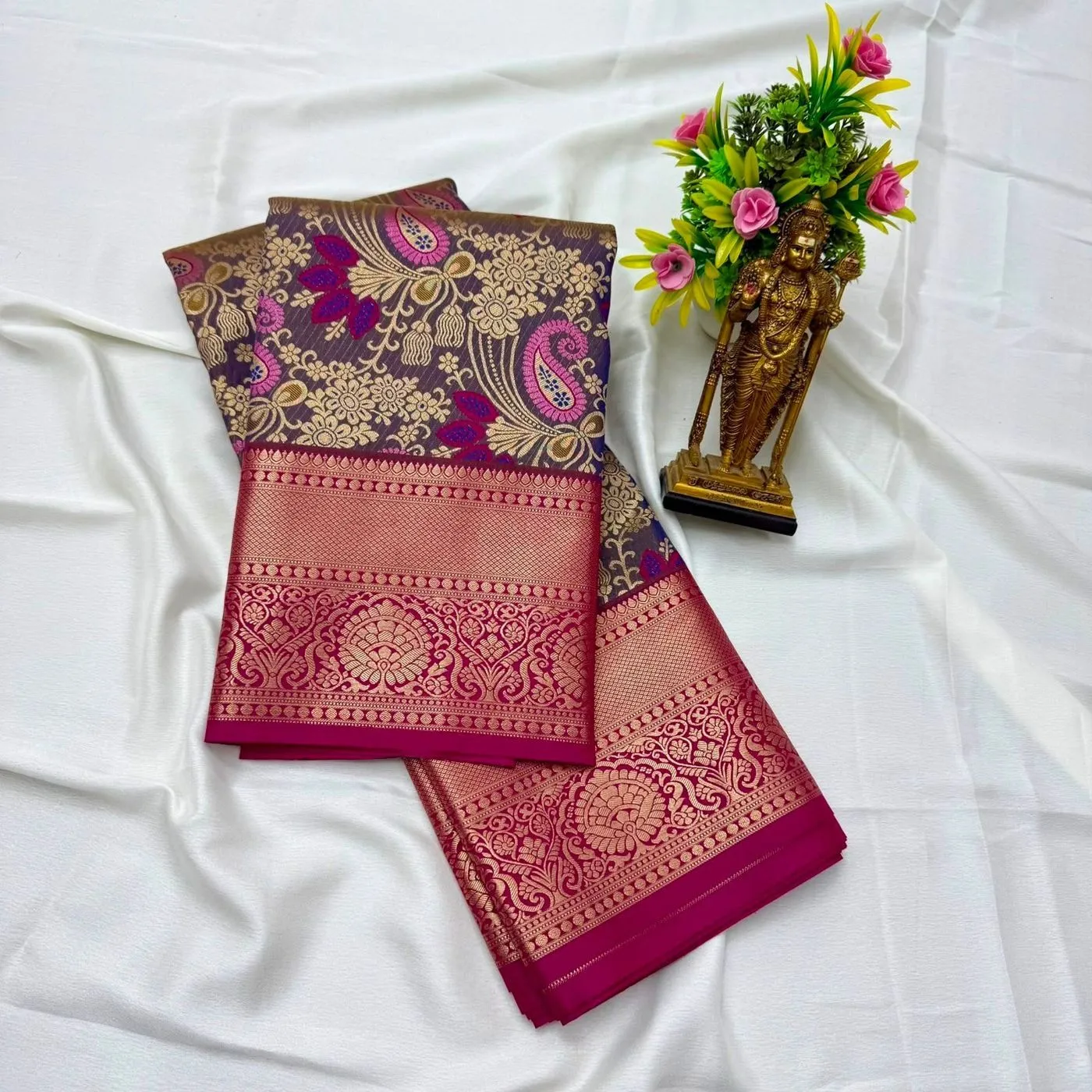 Tryloom Royal Electronic Jacquard Meena Work Saree – Premium Copper Zari Designer Silk Saree with Rich Pallu 20