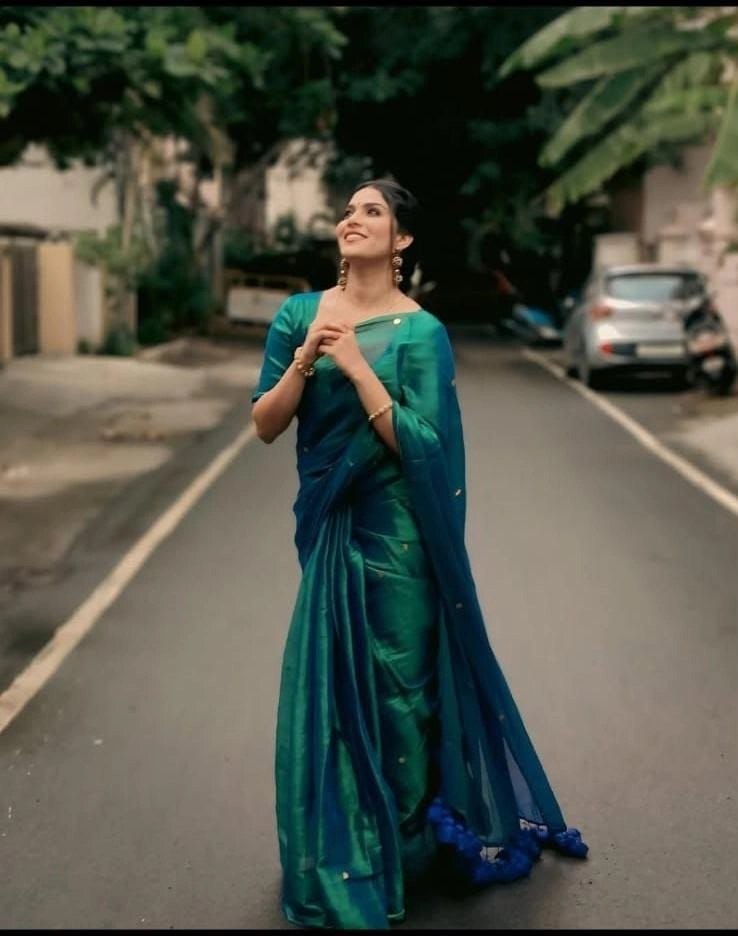 Tryloom Peacock Raga Tissue Soft Silk Saree – Premium Gini Work Designer Tissue Silk Saree with Gorgeous Tassel Pallu 6