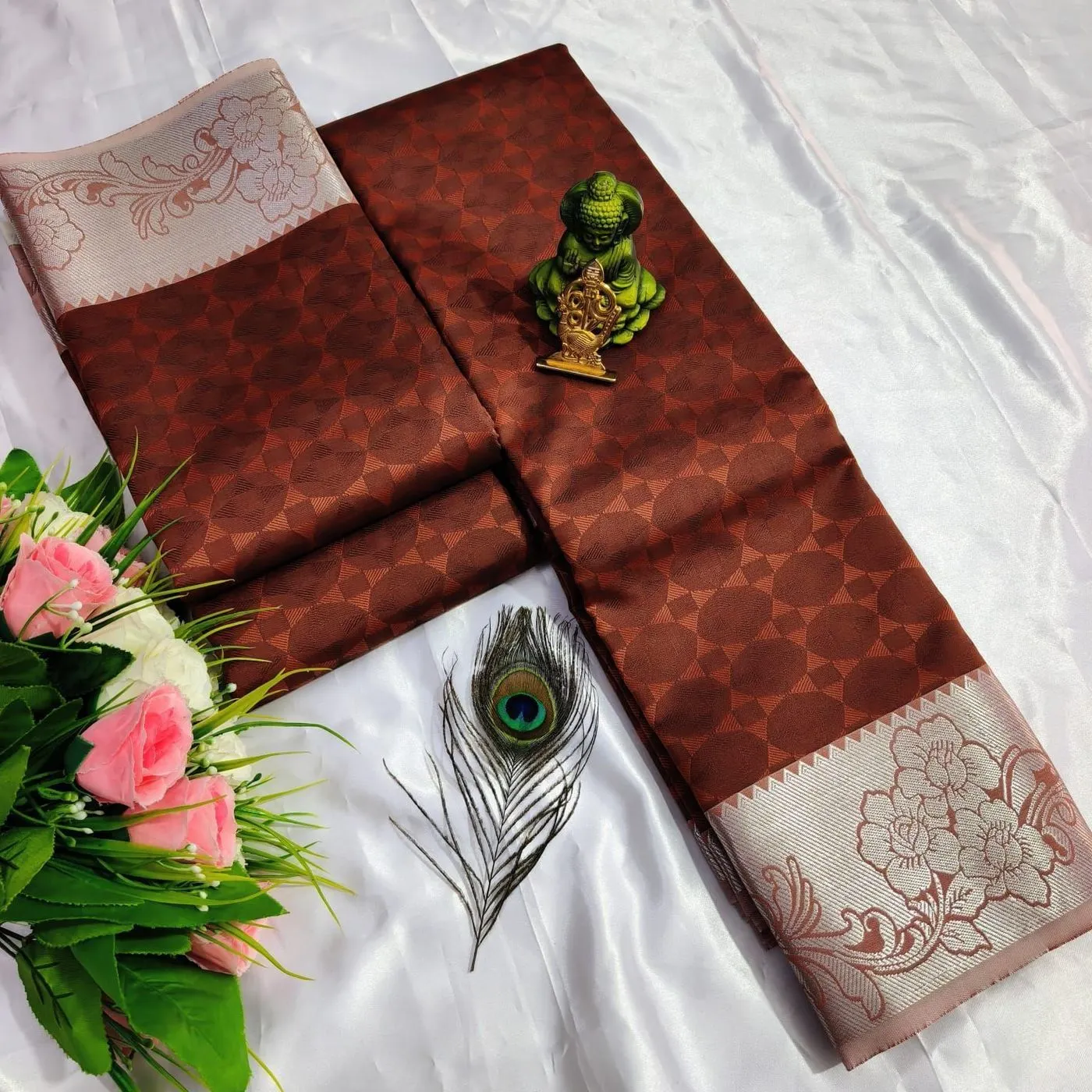 Tryloom 3D Embossed Karizma Silk Saree – Premium Soft Silk Saree with Copper & Silver Zari Designer Border 2