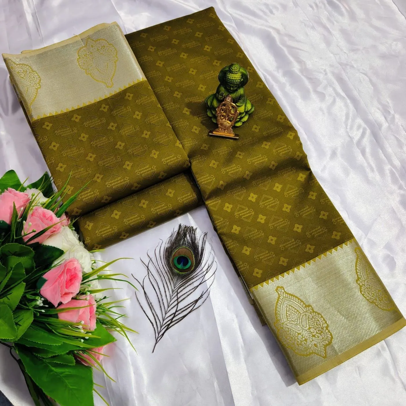 Tryloom 3D Embossed Karizma Silk Saree – Premium Soft Silk Saree with Copper & Silver Zari Designer Border 2