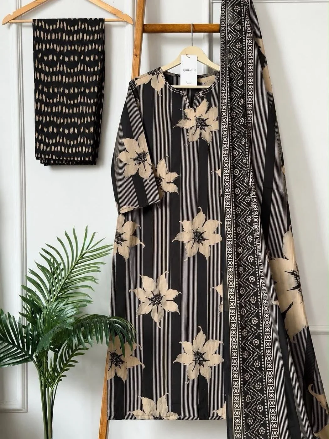 Tryloom Blossom Grace Premium Cotton 3-Piece Kurta Set | Hand Work Straight Kurti with Malmal Dupatta | Designer Ethnic Wear for Women 2