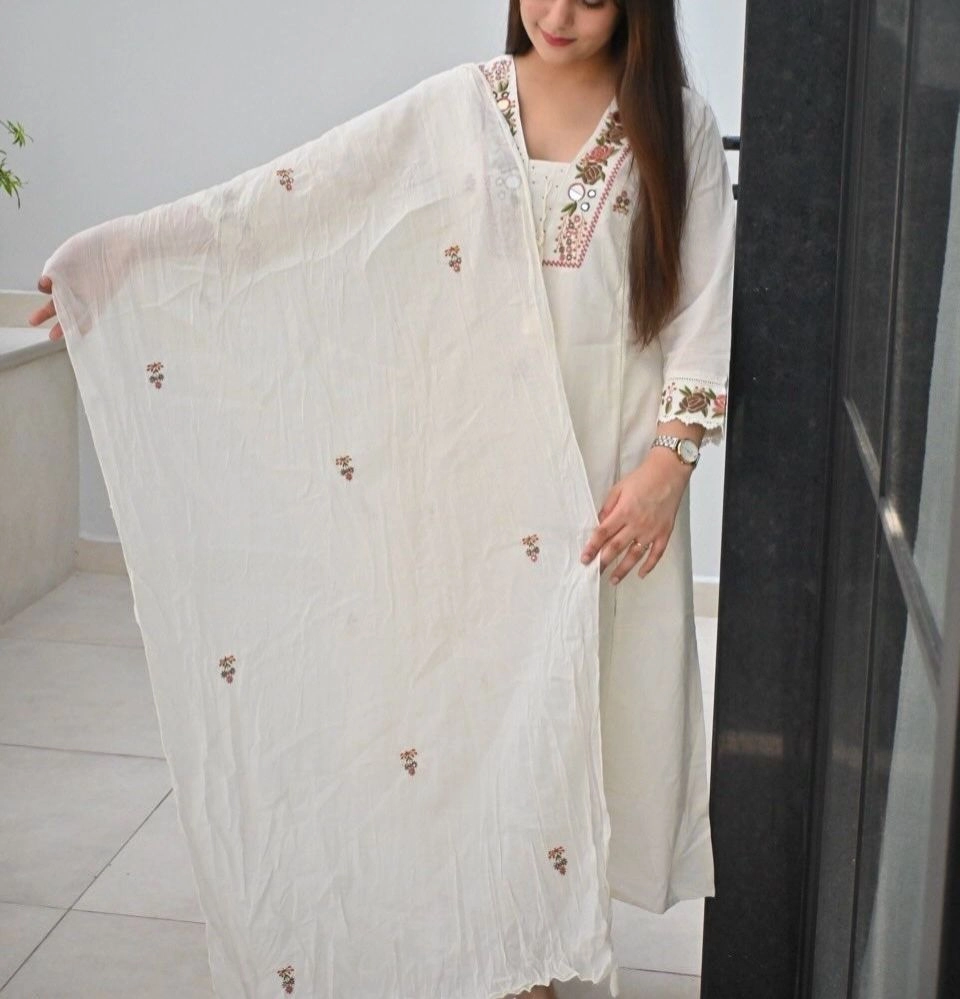 Tryloom Ivory Blossom Pure Cotton Embroidered 3-Piece Suit Set | Premium Kurti, Pant & Malmal Dupatta for Women 6