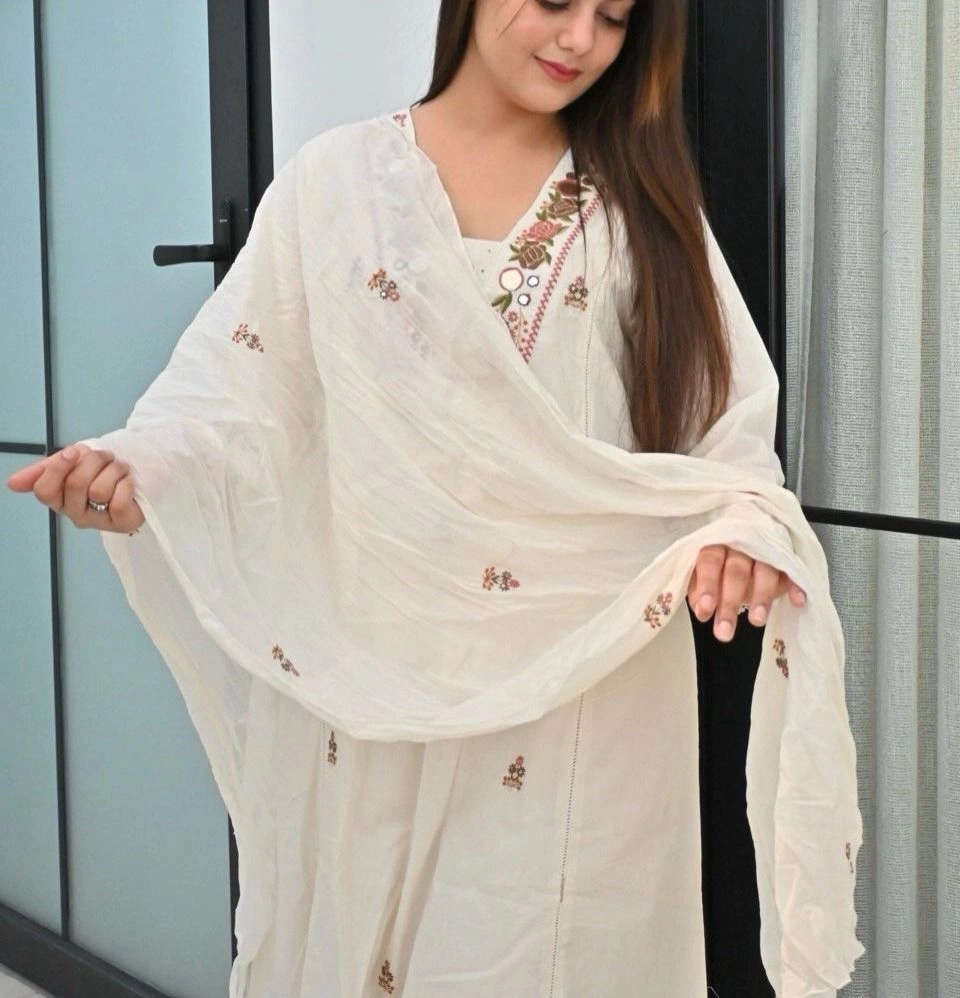 Tryloom Ivory Blossom Pure Cotton Embroidered 3-Piece Suit Set | Premium Kurti, Pant & Malmal Dupatta for Women 4