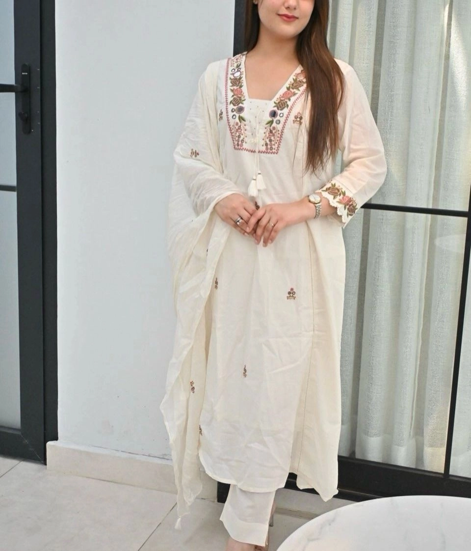 Tryloom Ivory Blossom Pure Cotton Embroidered 3-Piece Suit Set | Premium Kurti, Pant & Malmal Dupatta for Women 3