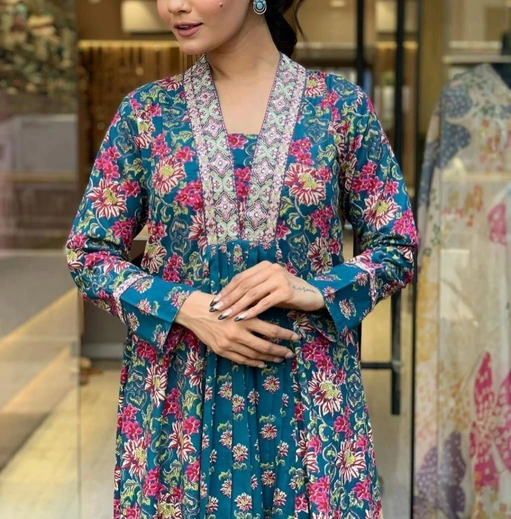 Tryloom Royal Bloom Premium Cotton Kurti Palazzo & Dupatta Set | Heavy Cotton Embroidered 3-Piece Ethnic Wear 4