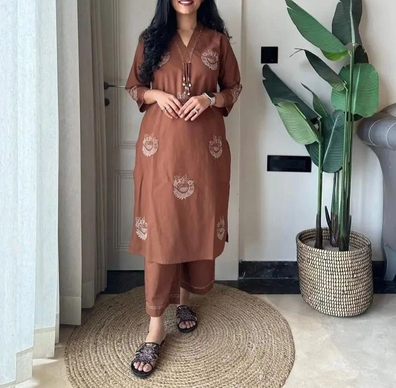 Tryloom Premium Pure Cotton 60x60 Embroidered Co-Ord Set | Designer Thread Work Kurti Pant Set | Elegant Women's Ethnic Wear 1