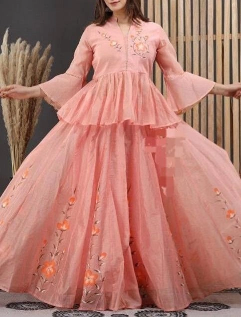 Tryloom Royal Blossom Hand-Painted Chanderi Lehenga Set | Premium Designer Festive Lehenga Choli with Dupatta 1